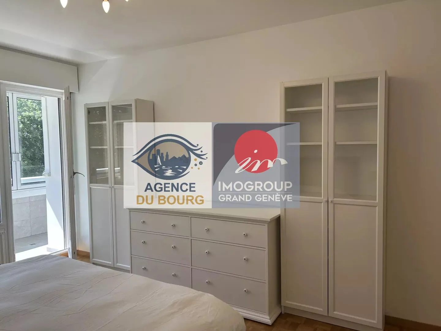 Appartement rénové avec terrasse - Photo 8 sur 13