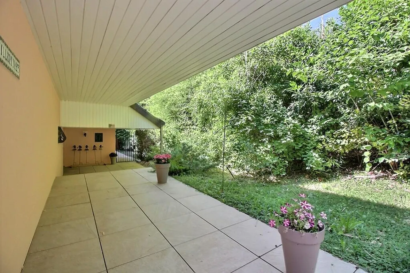 Casa con 9 stanze - Foto 19 di 30