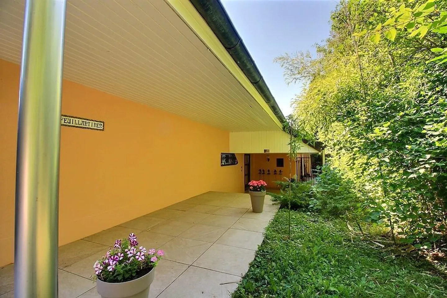 Casa con 9 stanze - Foto 20 di 30