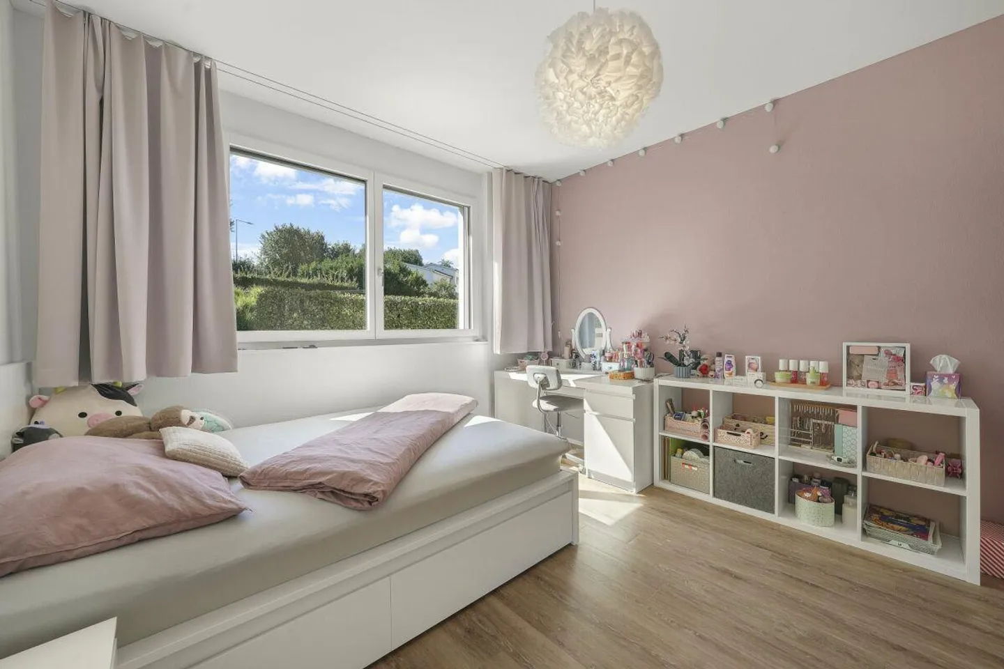 Rare in Tübach - 4.5 room apartment with 220m² garden, private laundry... - Photo 6 of 24