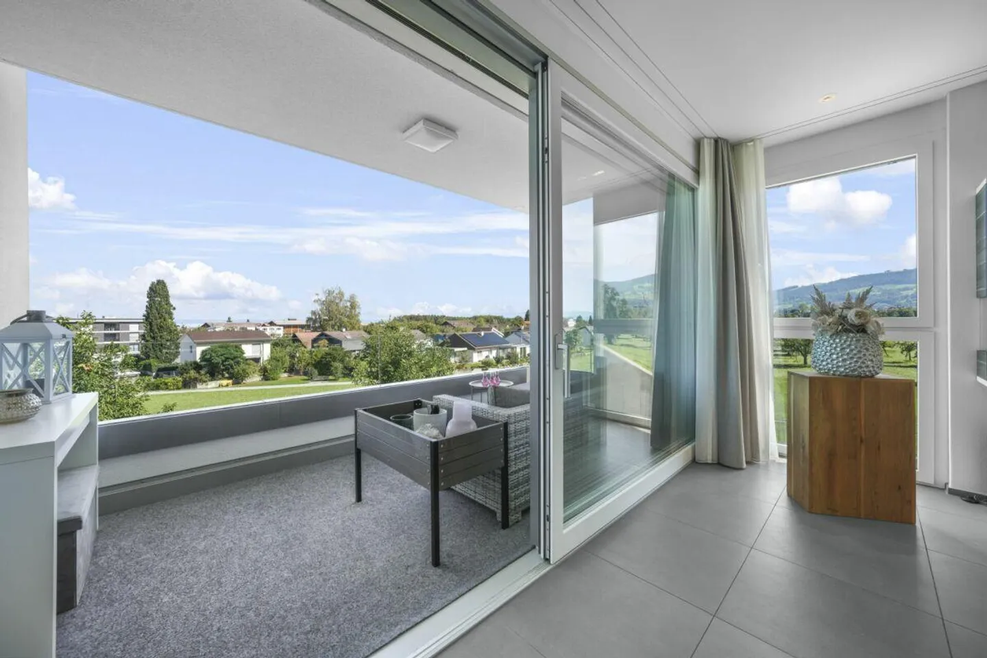 Rare in Tübach - 4.5 room apartment with 220m² garden, private laundry... - Photo 16 of 24