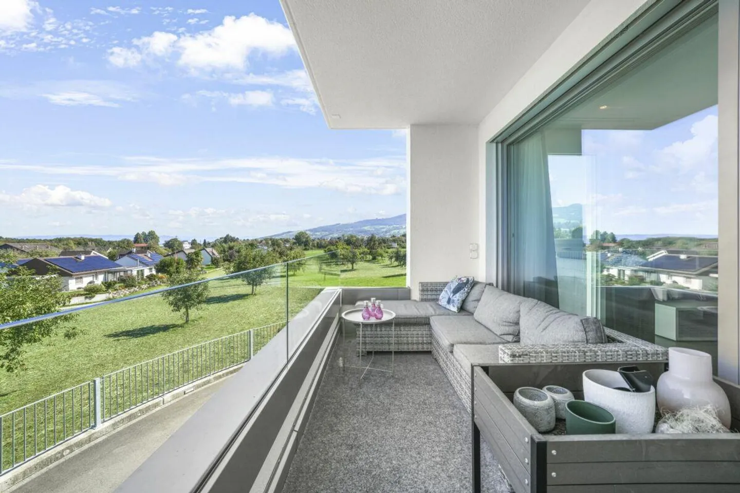 Rare in Tübach - 4.5 room apartment with 220m² garden, private laundry... - Photo 17 of 24