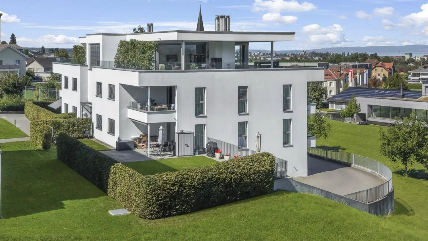 Rare in Tübach - 4.5 room apartment with 220m² garden, private laundry... - Photo 24 of 24