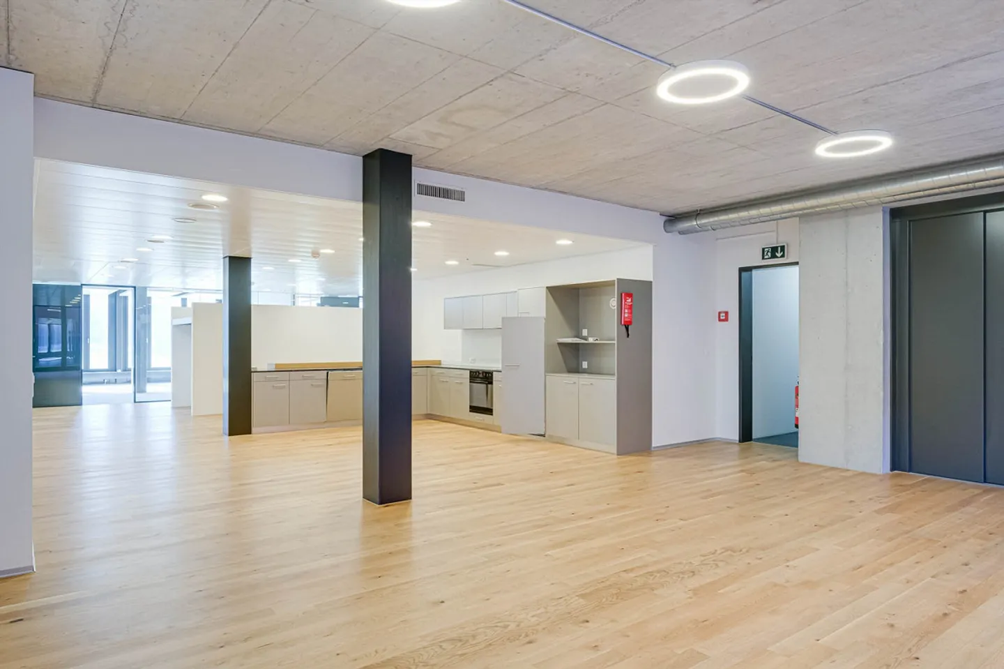Uffici luminosi di alta qualità in una posizione privilegiata - Foto 12 di 30