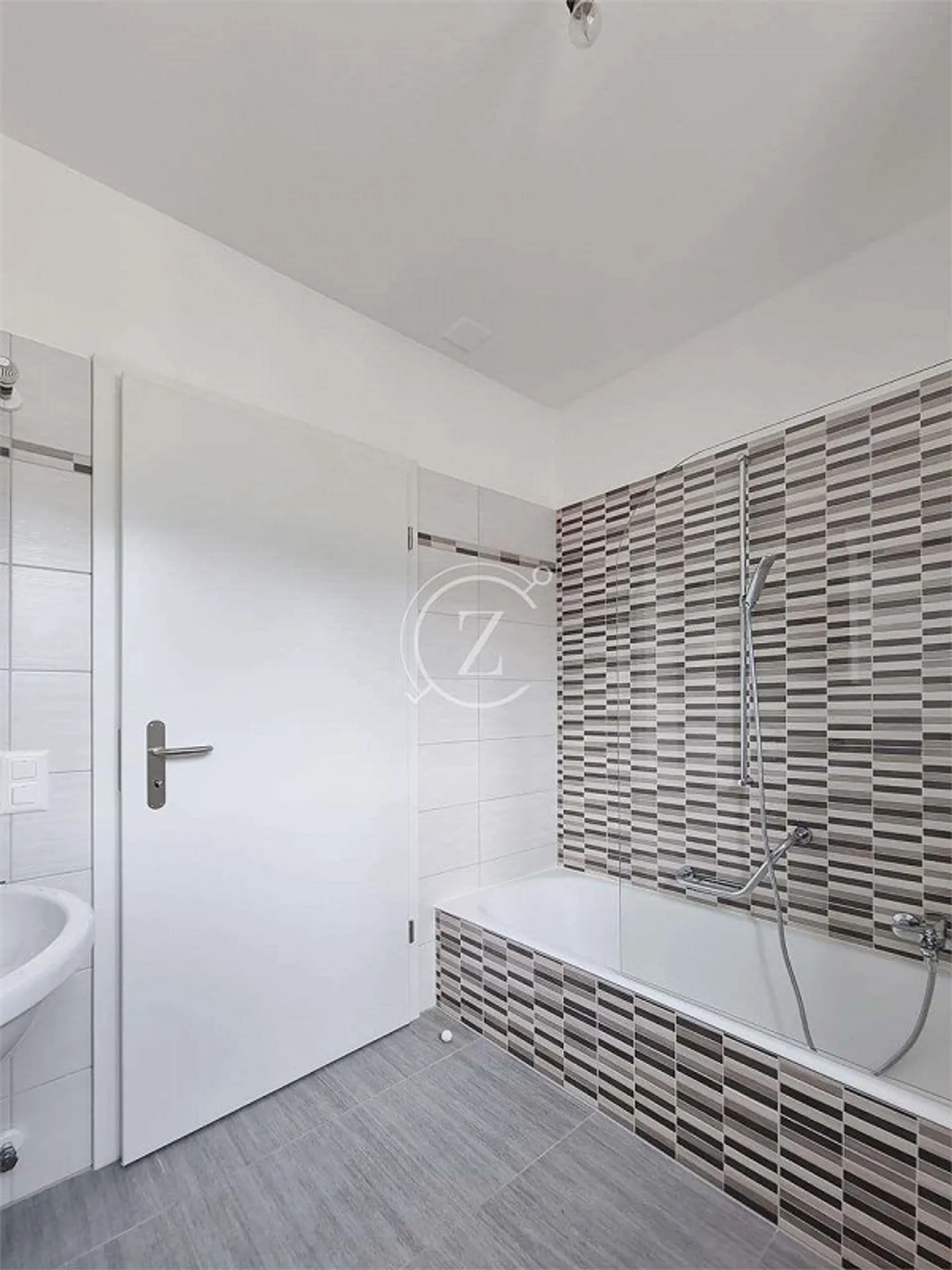 Renovierte Wohnung mit 3.5 Zimmern in Mendrisio - Foto 7 von 11