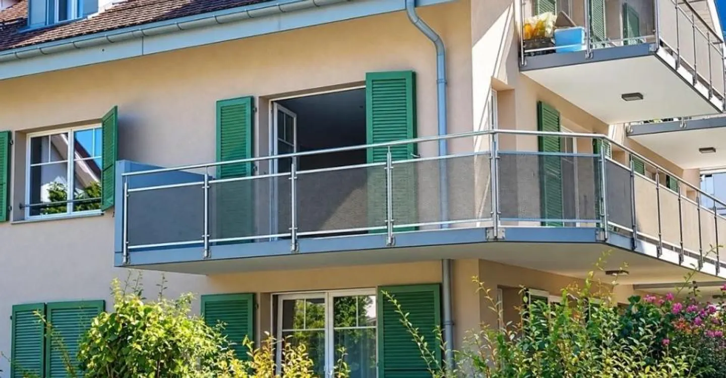 2.5-room apartment on the 1st floor with balcony in Villeneuve - Photo 7 of 7