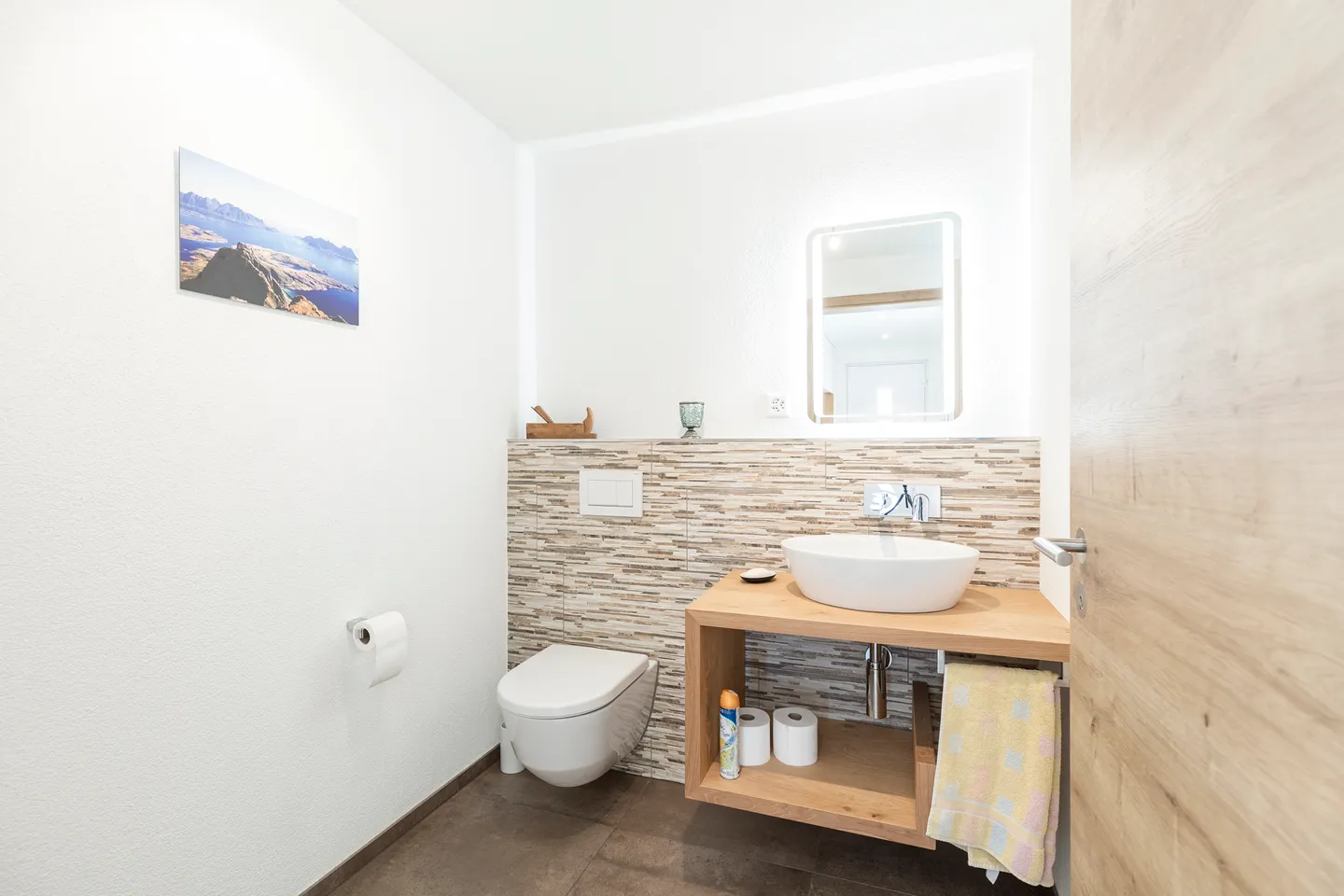 Family Paradise in a Quiet Location with Mountain Panorama - Photo 12 of 12
