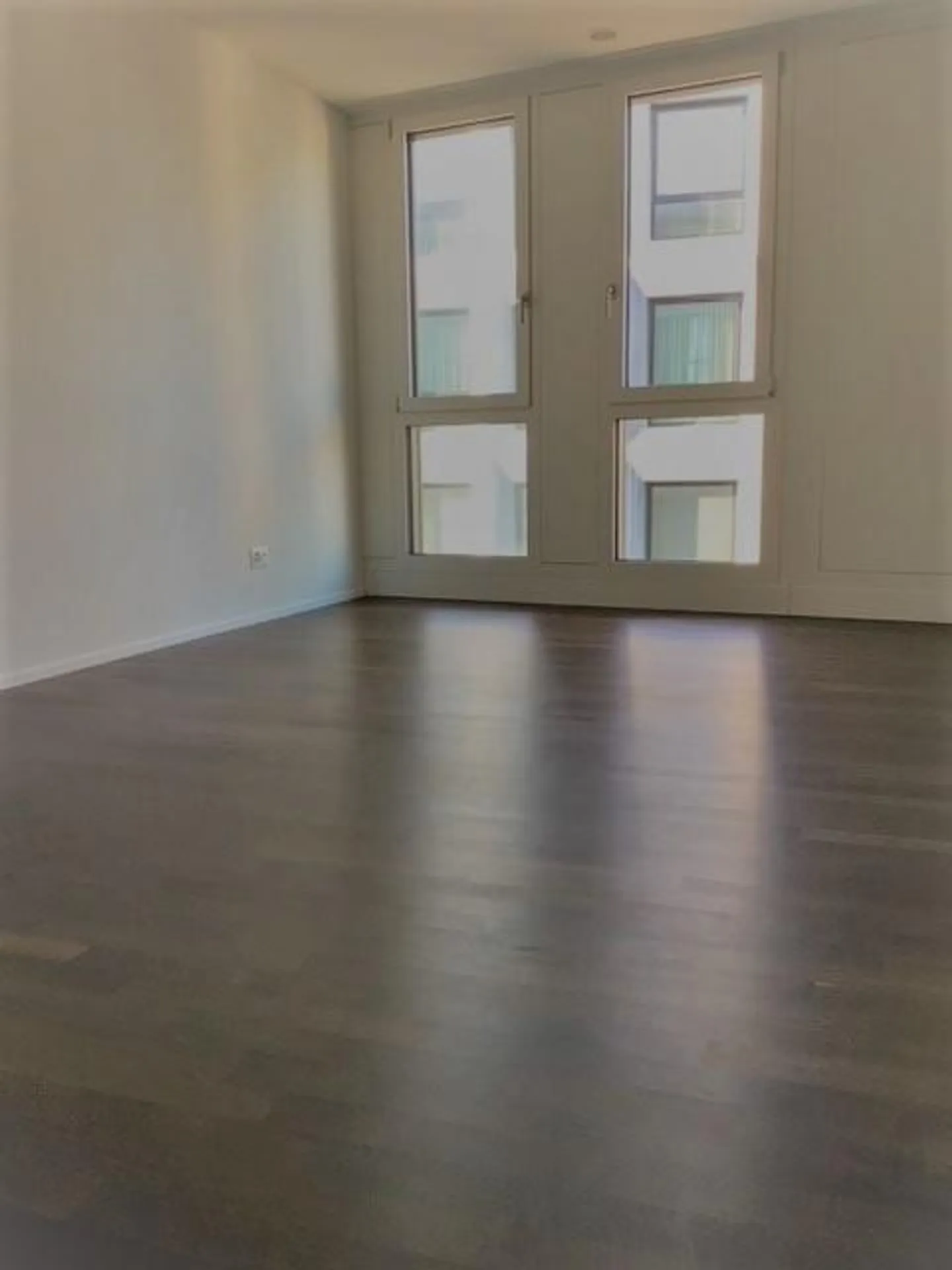 Moderne 2.5-Zimmerwohnung - Foto 5 von 5