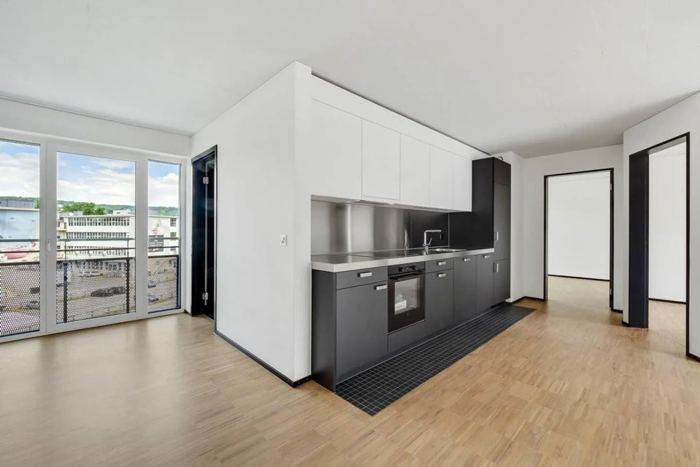 RENT WITHOUT DEPOSIT - Modern Apartment in the Reitmen Urban Development - Photo 2 of 7