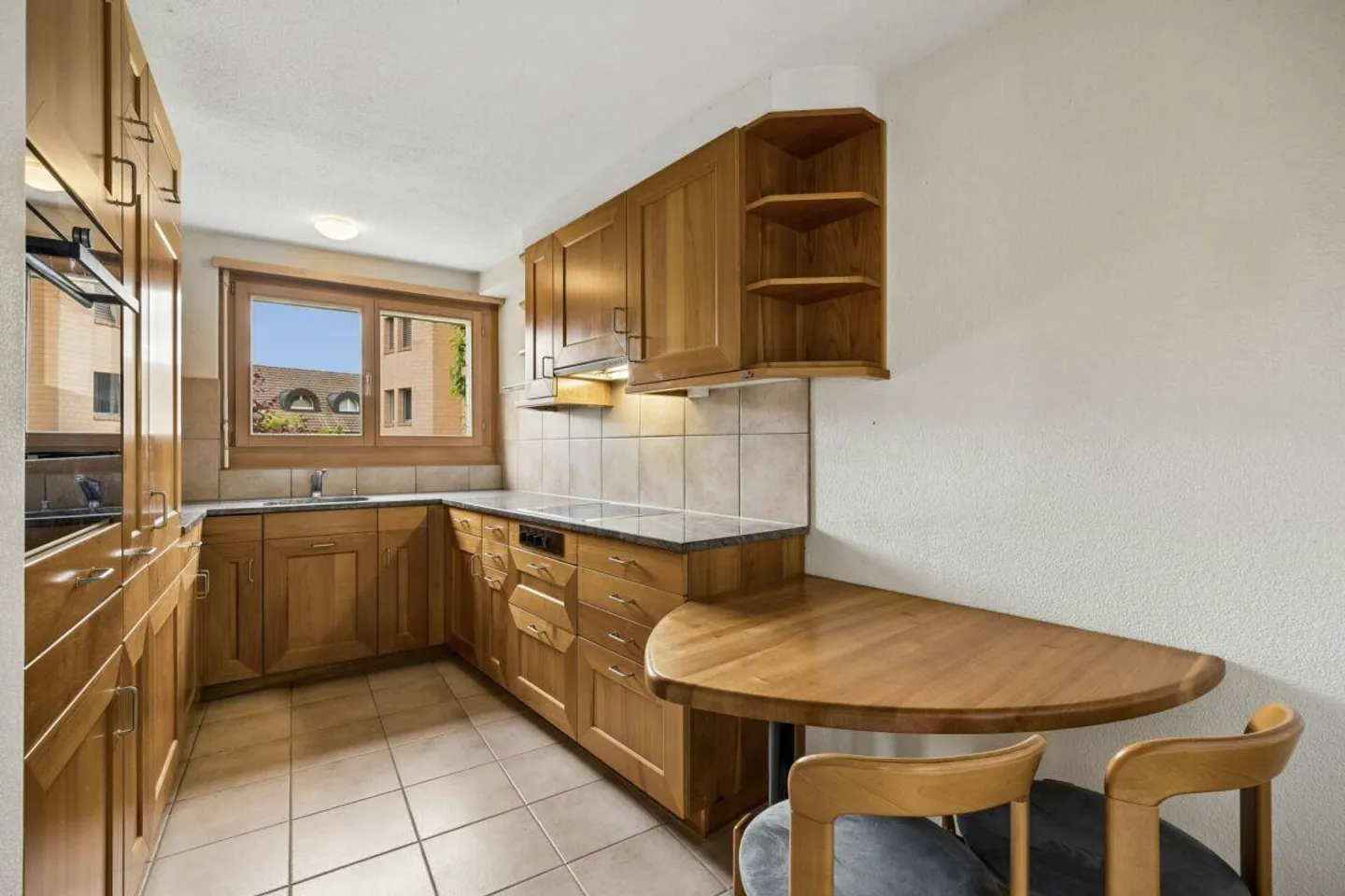 Spaziosa casa familiare semi-indipendente di 6 1/2 stanze a Rotkreuz - Foto 17 di 31