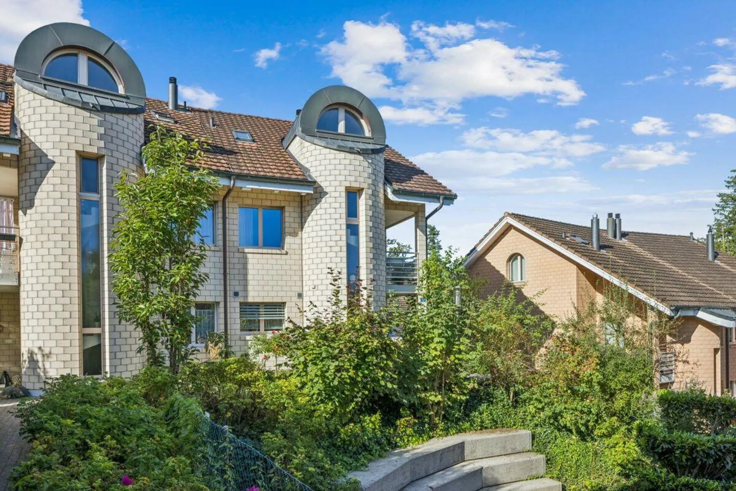 Spaziosa casa familiare semi-indipendente di 6 1/2 stanze a Rotkreuz - Foto 7 di 31