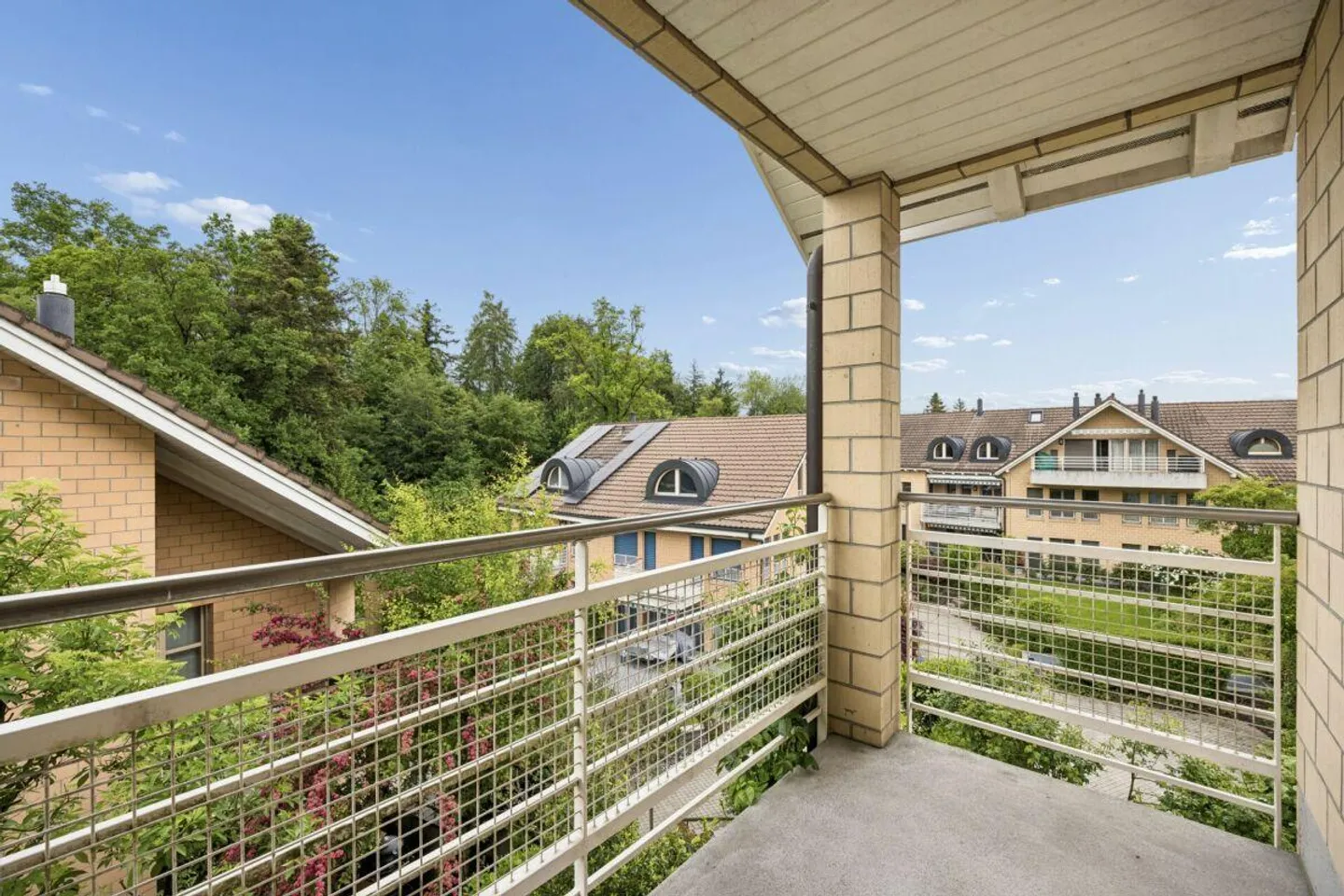 Spaziosa casa familiare semi-indipendente di 6 1/2 stanze a Rotkreuz - Foto 24 di 31