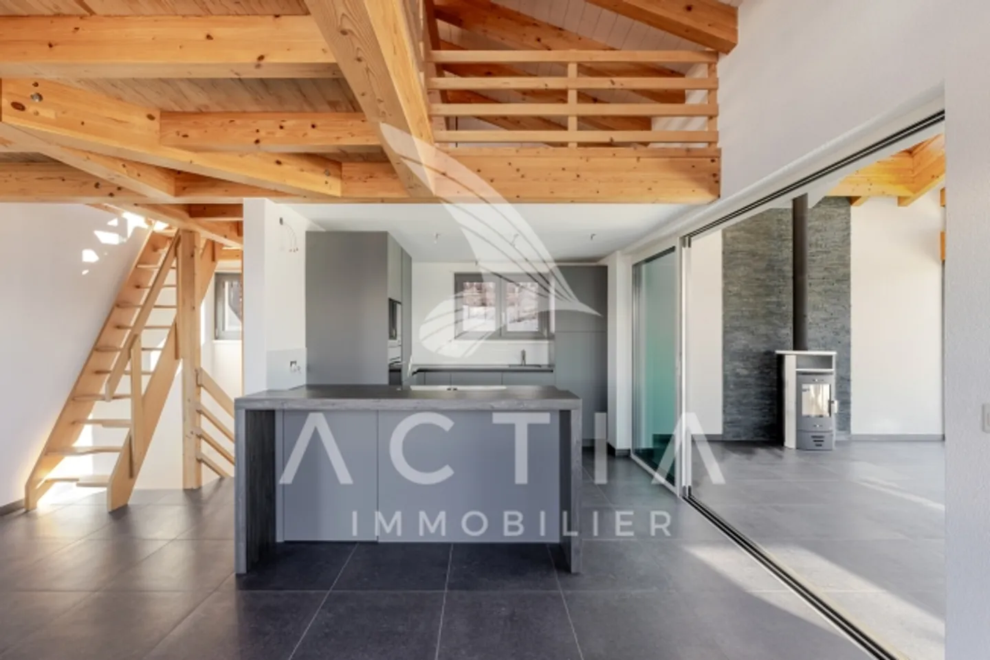 Magnificent 7.5-room chalet + independent workshop | Total renovation - Photo 8 of 13