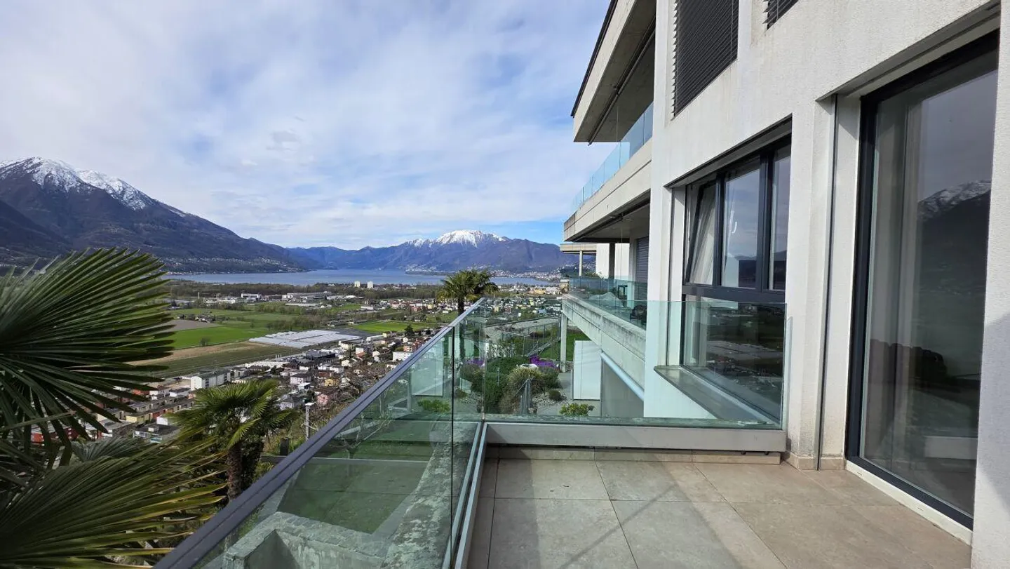 2.5 rooms with panoramic view - Photo 7 of 8