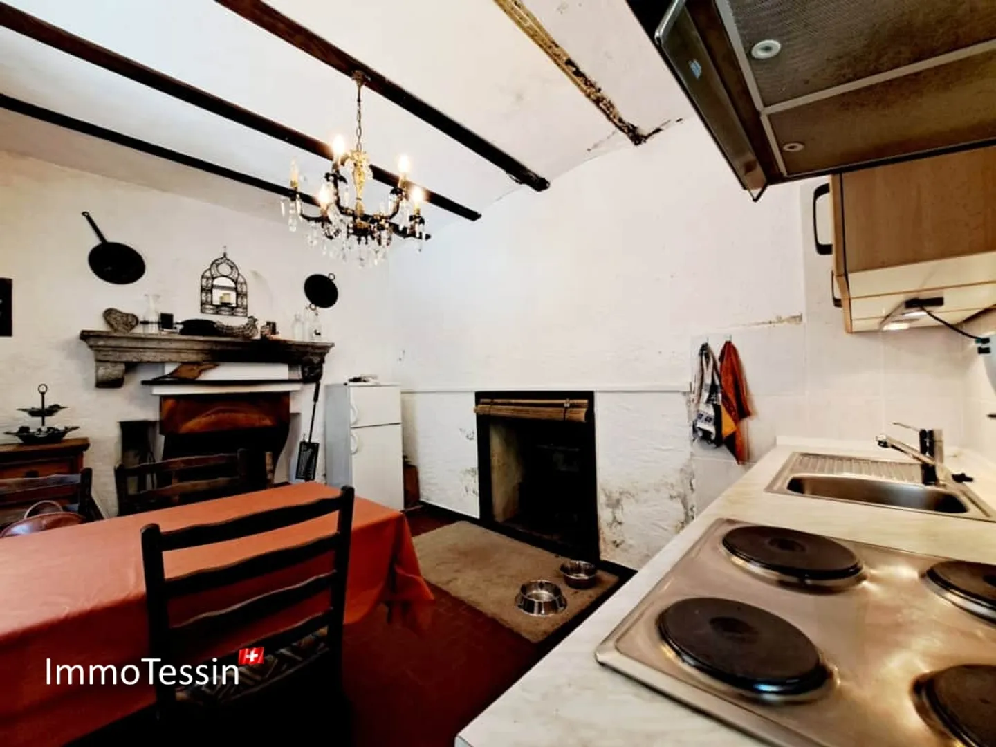 Charming Ticino House with Lake Access to Verzasca Reservoir & Wonderful Panoramic View - Photo 7 of 13