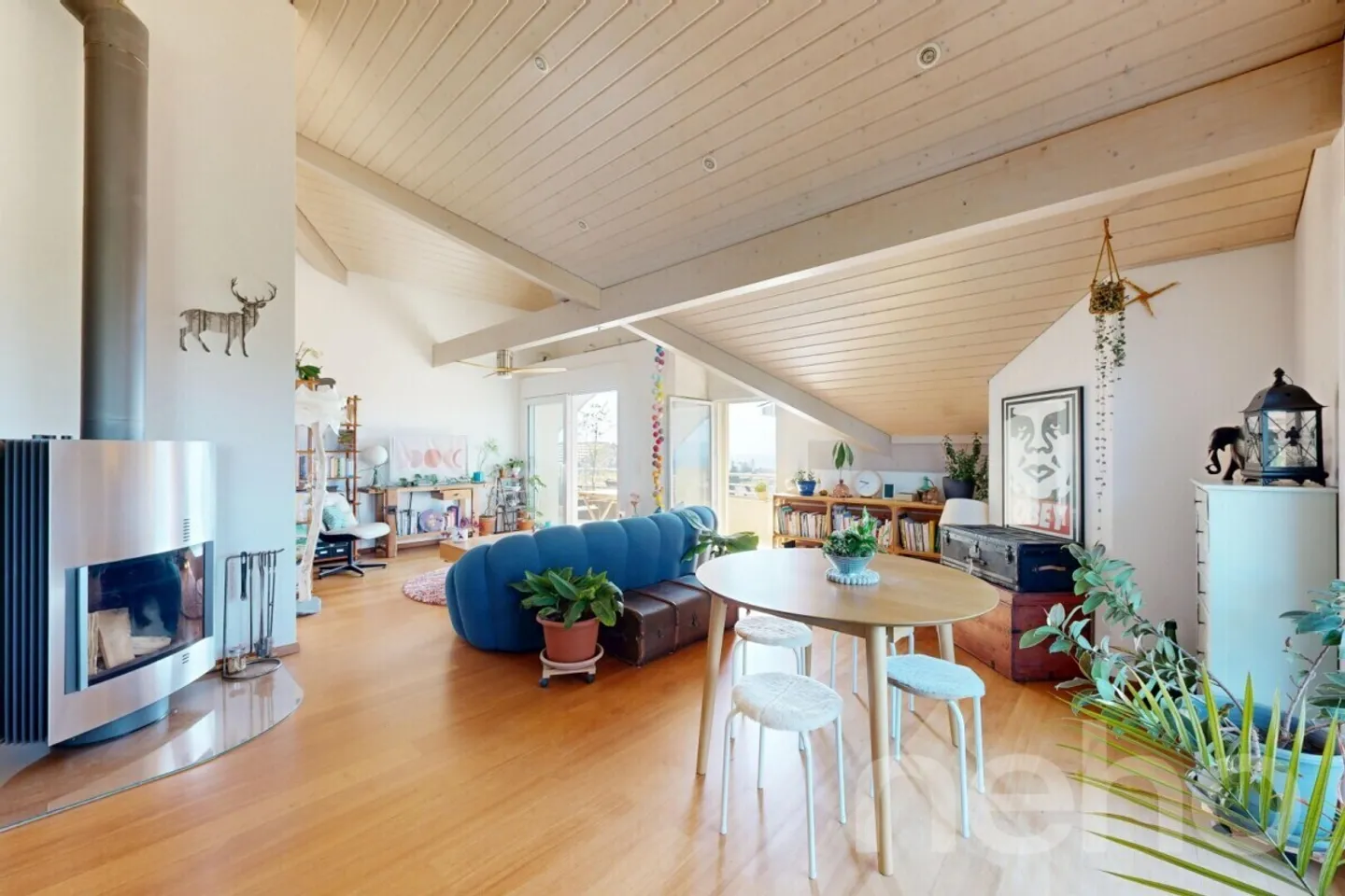 Bright penthouse in a dominant position with views of Lake Geneva and the Alps - Photo 1 of 12