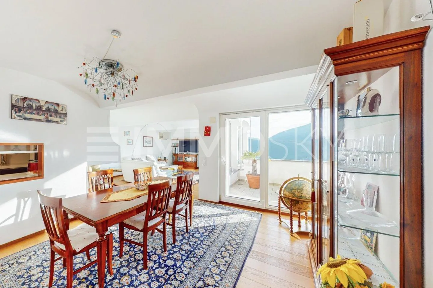 Mastering from Above with Unobstructed View in Sunny Area - Photo 3 of 5