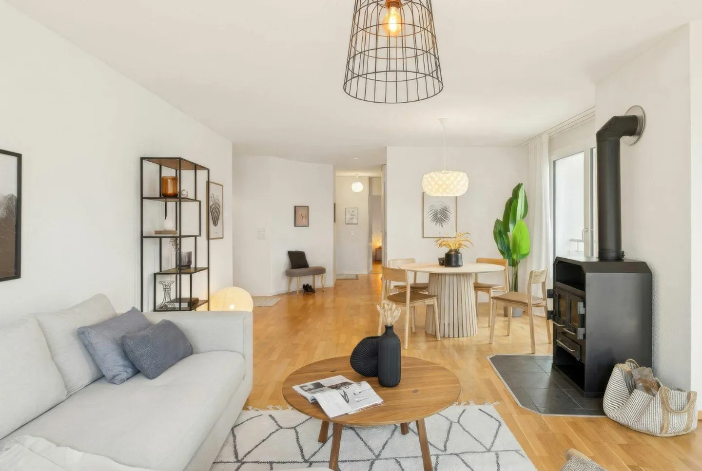 Zentrale Wohnung mit fantastischer Aussicht - Foto 3 von 7