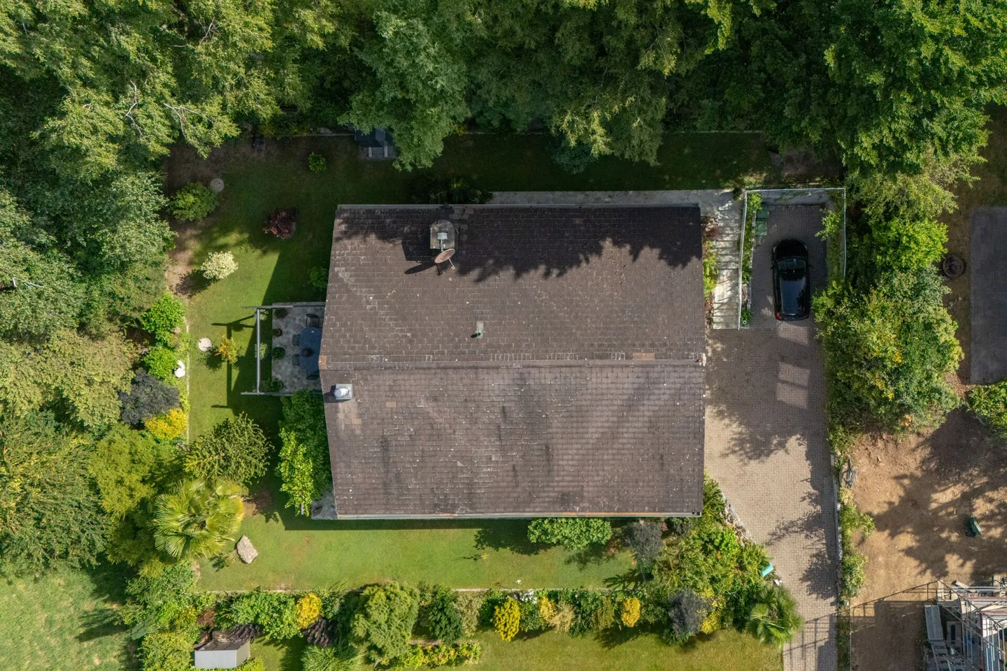 RESERVED Attractive 5.5-room single-family house with garden and double garage in Unterengstringen - Photo 25 of 26