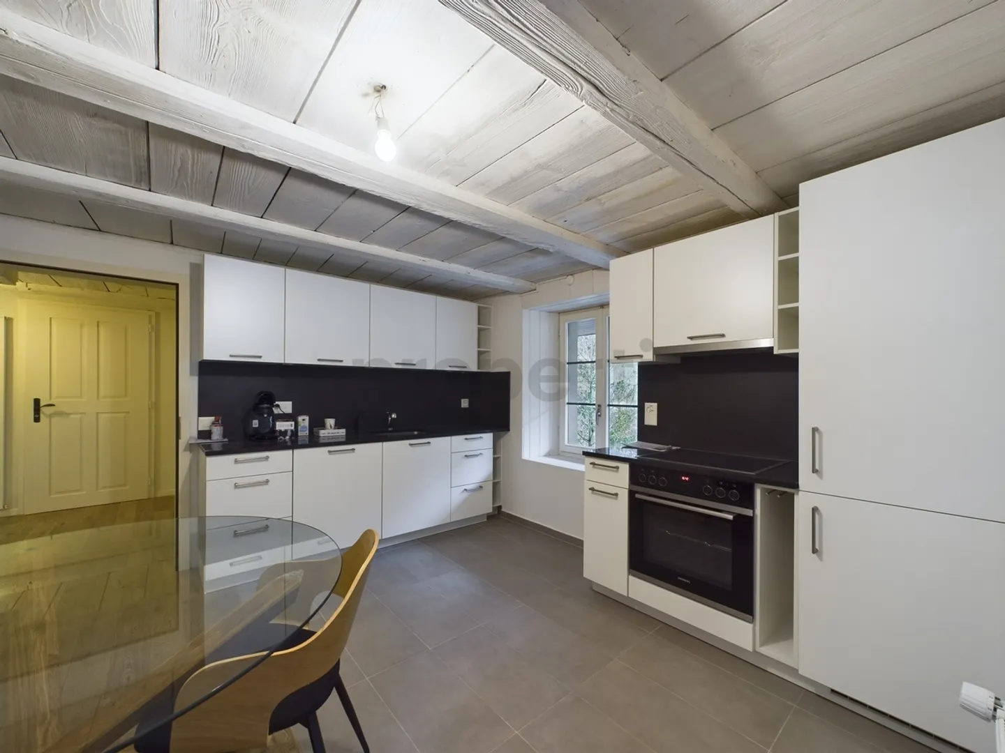 Charmante appartement de 4 pièces au 1er étage à Teufenthal, Canton AG - Photo 2 sur 10