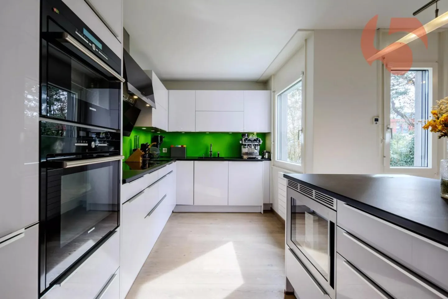 4,5 Zimmer-Wohnung mit großem Garten - Foto 8 von 12