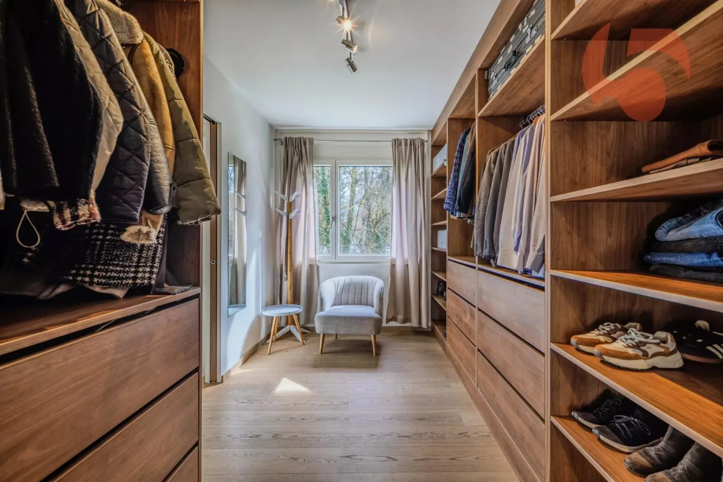 4,5 Zimmer-Wohnung mit großem Garten - Foto 11 von 12