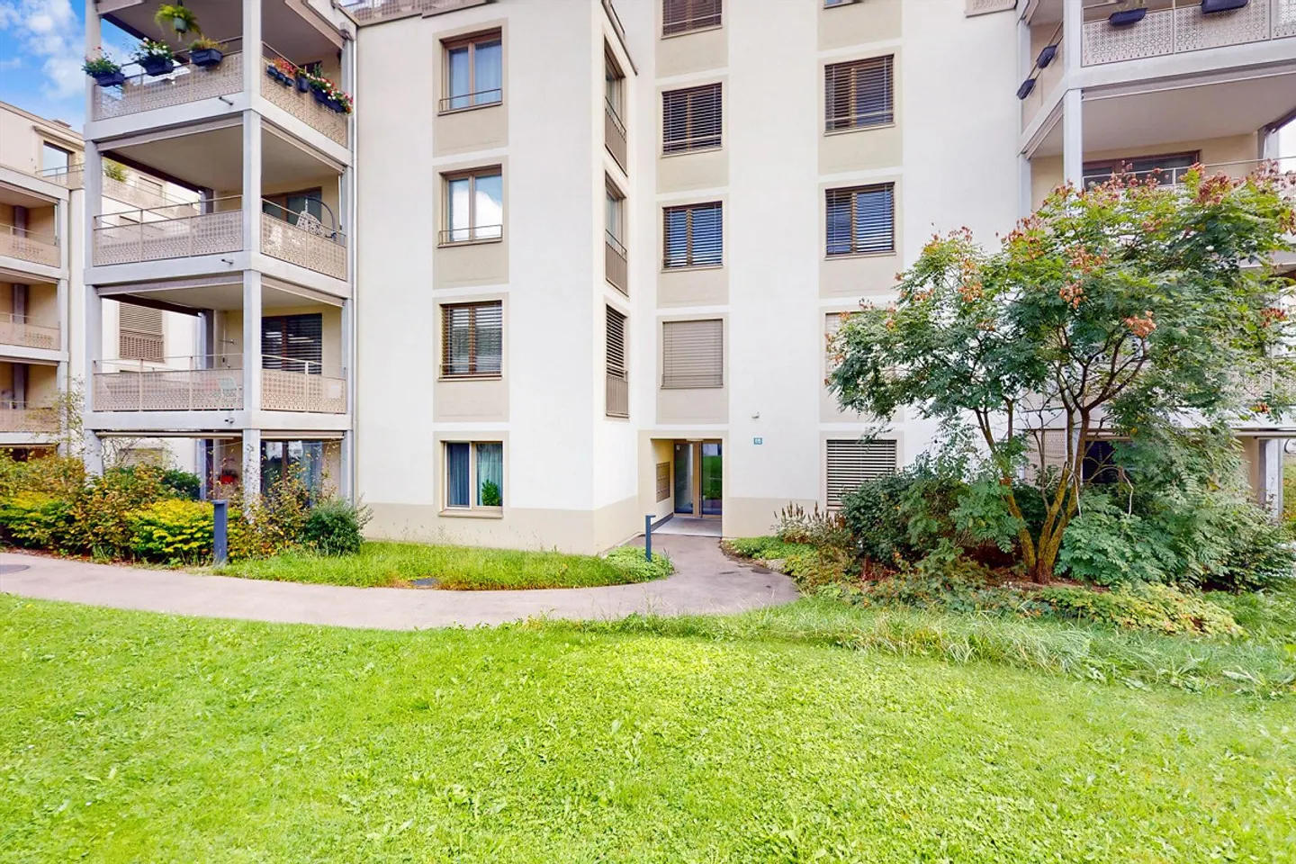 Vita moderna - Altstetten - Foto 1 di 7