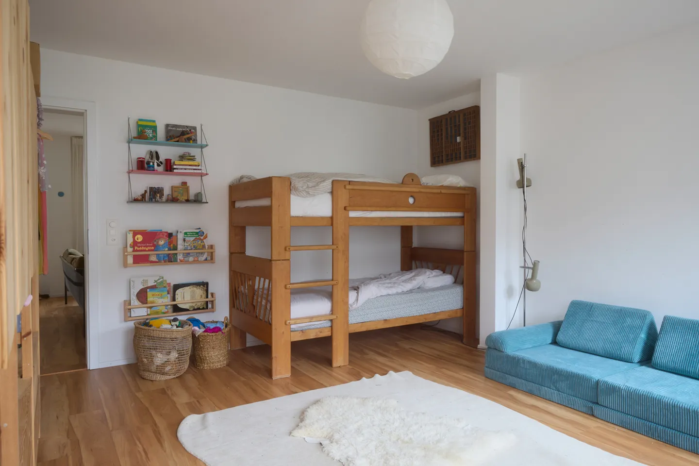 Spacious 4.5 Room Apartment - Photo 4 of 5