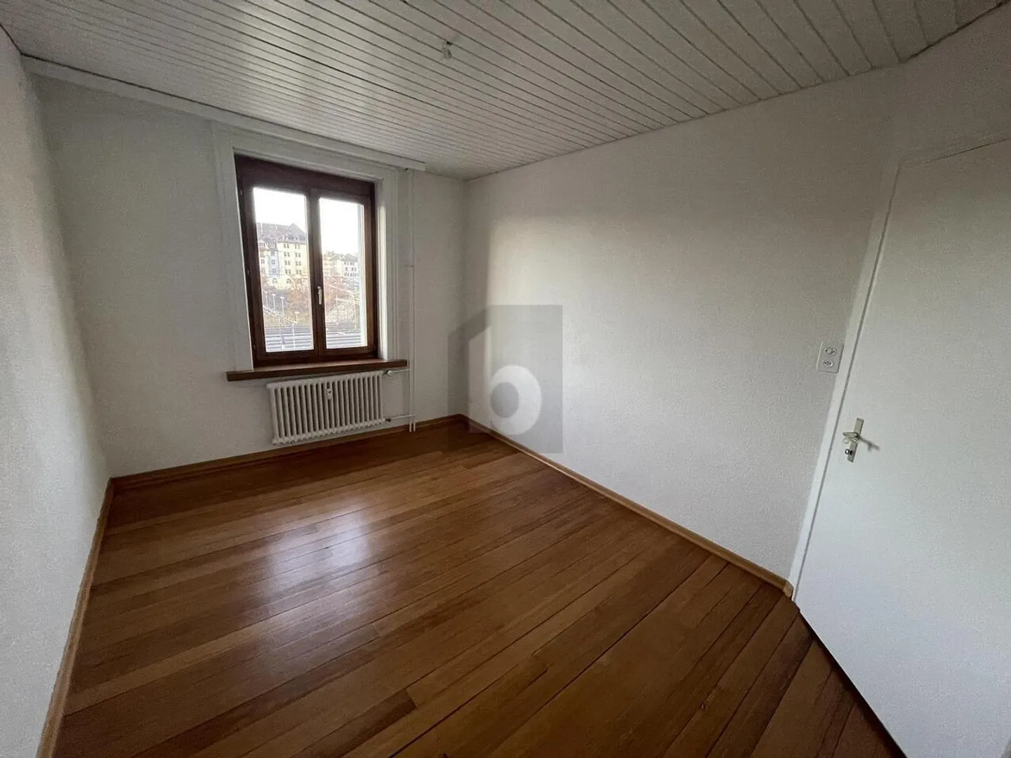 Appartement Charmant avec Terrasse - Photo 4 sur 6