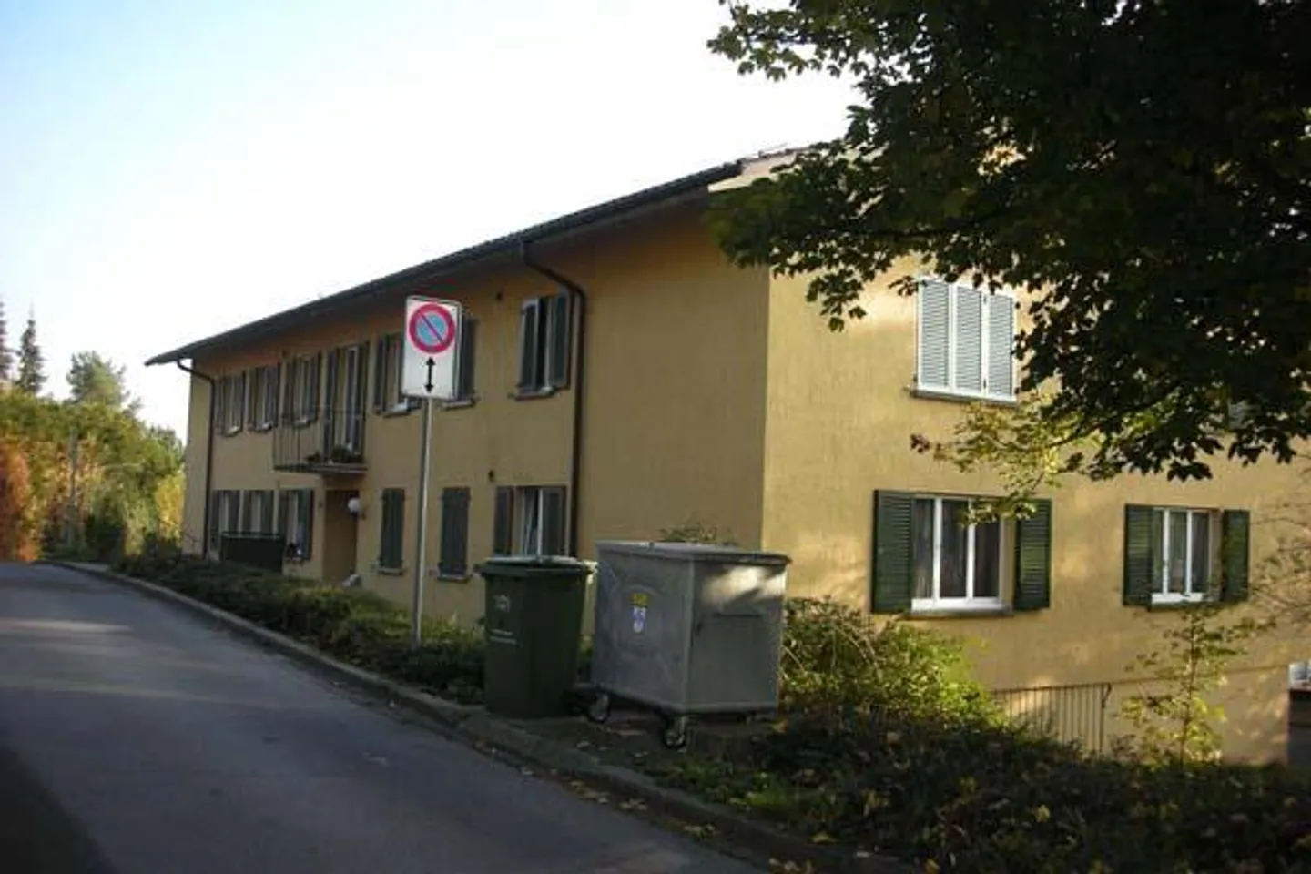 In Zürich-Höngg in a quiet location - limited until 30.09.2026! - Photo 2 of 10