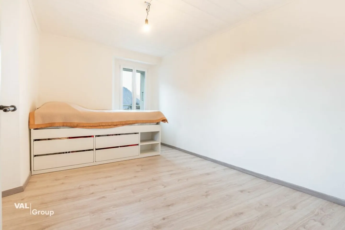 Geräumiges, vollständig renoviertes Doppelhaus - Foto 5 von 11