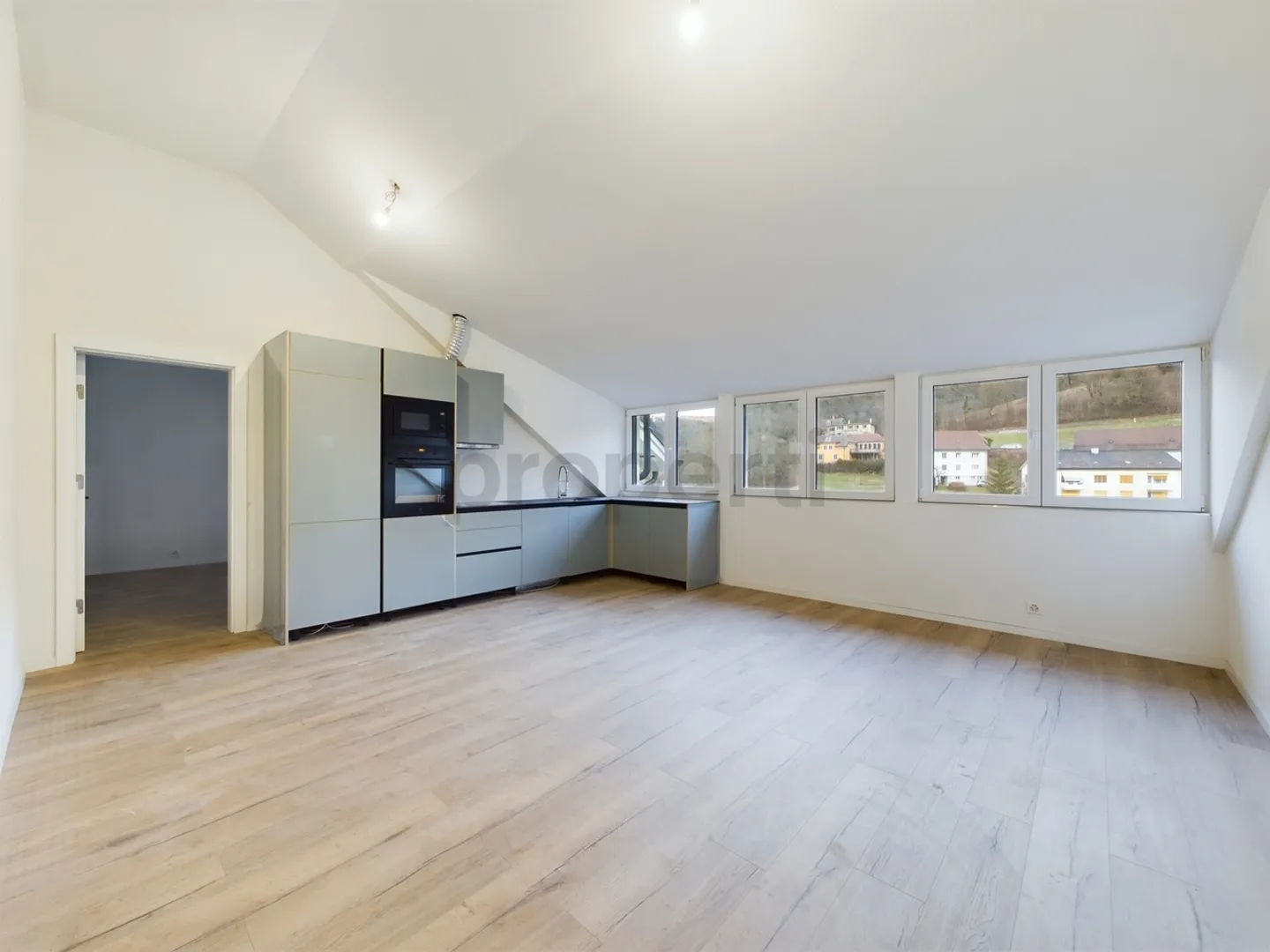 Première occupation après rénovation - Appartement de 3,5 pièces au 2ème étage à Waldenburg - Photo 1 sur 7