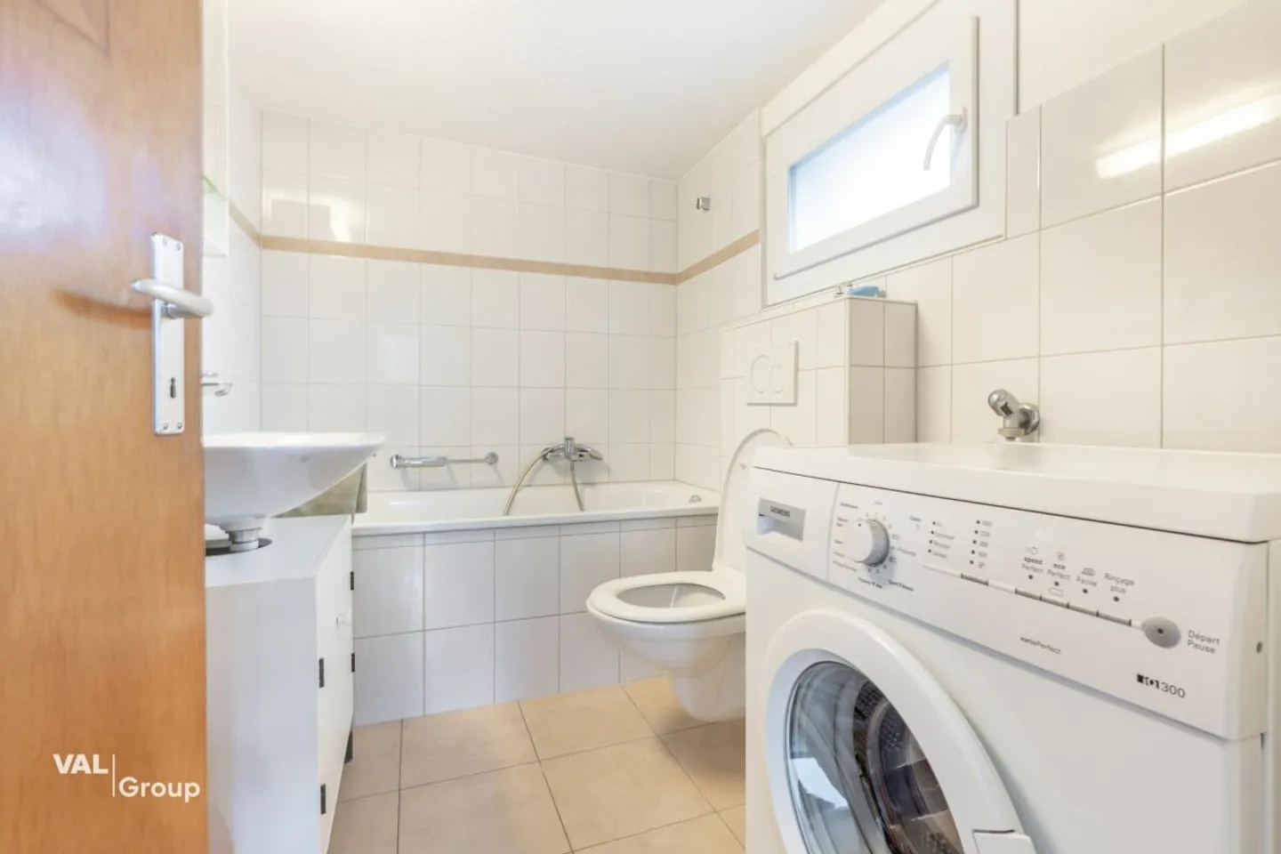 Geräumiges, vollständig renoviertes Doppelhaus - Foto 10 von 11