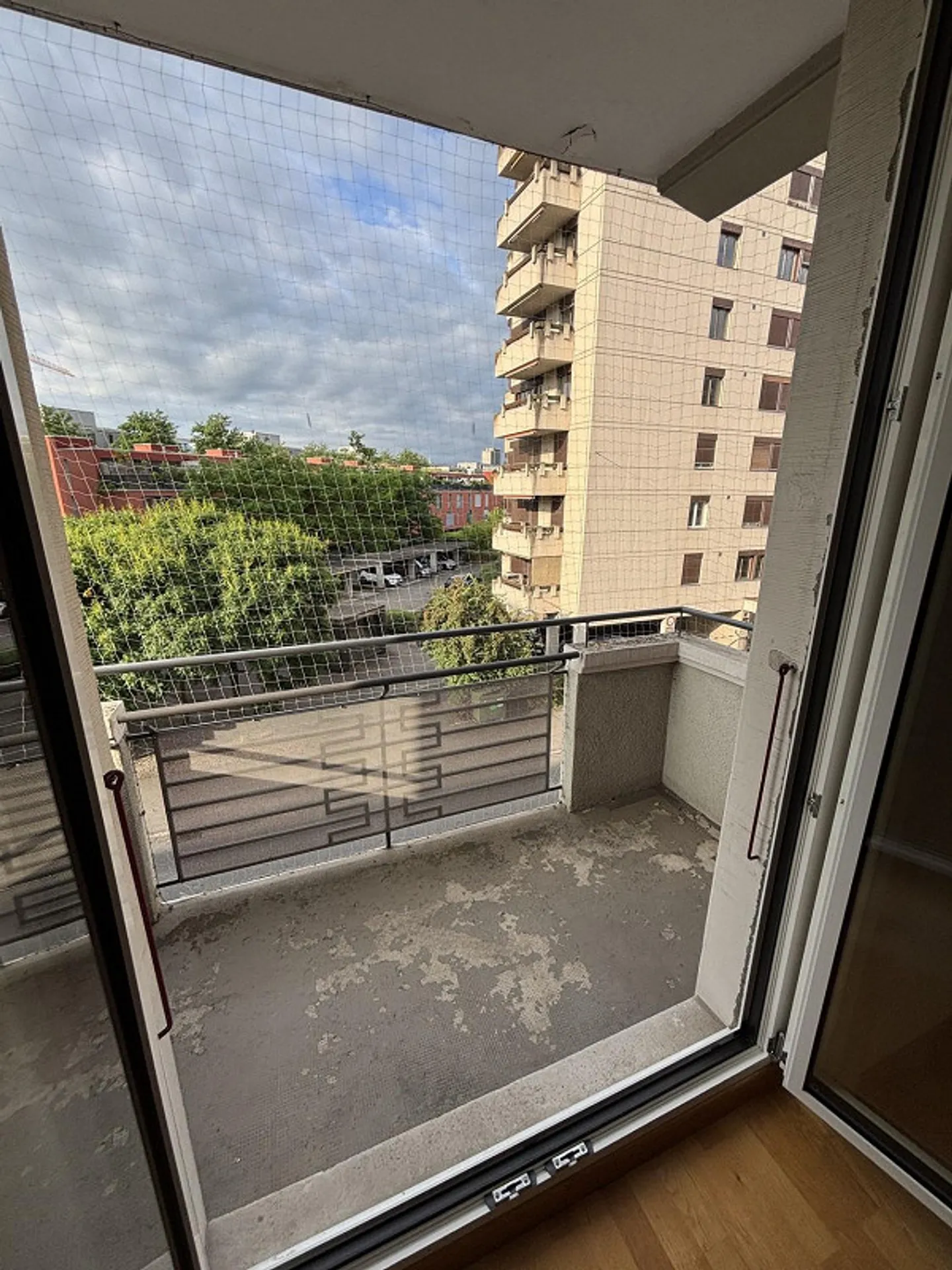 1. Affitto netto in omaggio: Appartamento moderno in posizione centrale a Biel - Foto 10 di 13