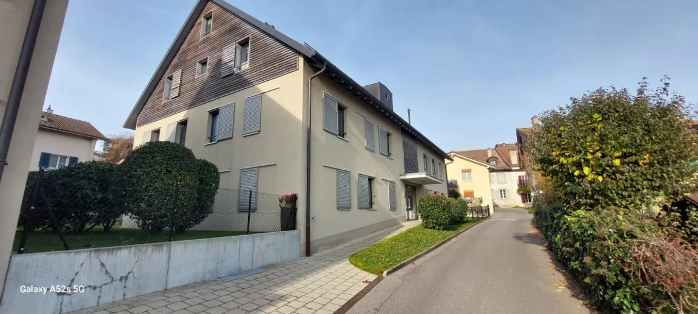 Appartement Duplex 3,5 pièces au cœur de Lonay - Photo 2 sur 12