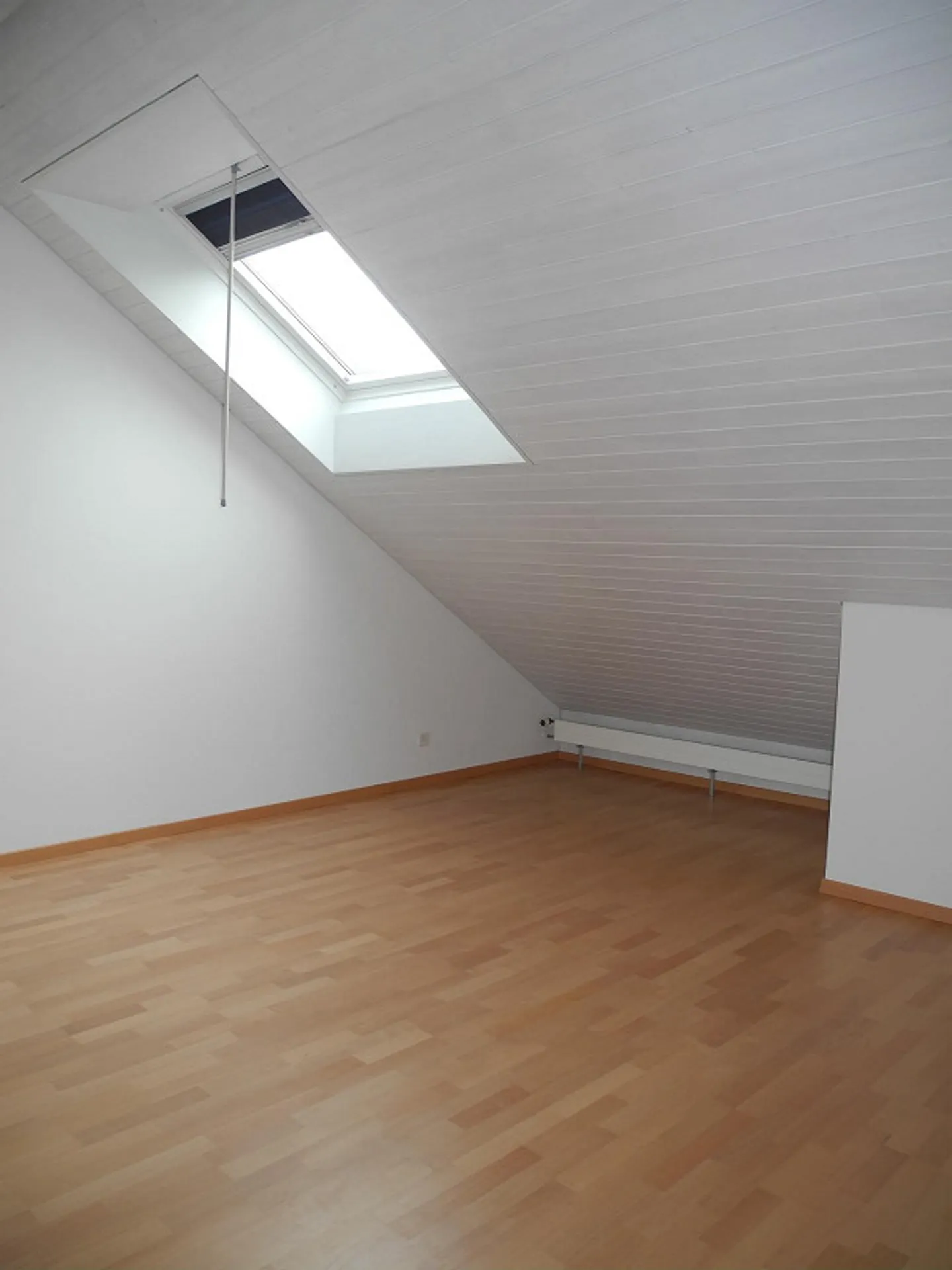 Appartement en duplex de 5,5 pièces avec cheminée et lave-linge! - Photo 13 sur 13