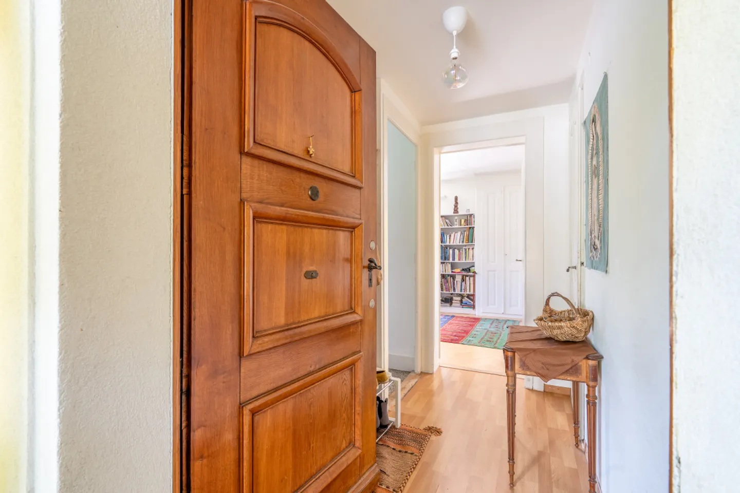 EXKLUSIV IN LAUSANNE - HAUS MIT 6 ZIMMERN, SEEBLICK & GARTEN - Foto 5 von 13
