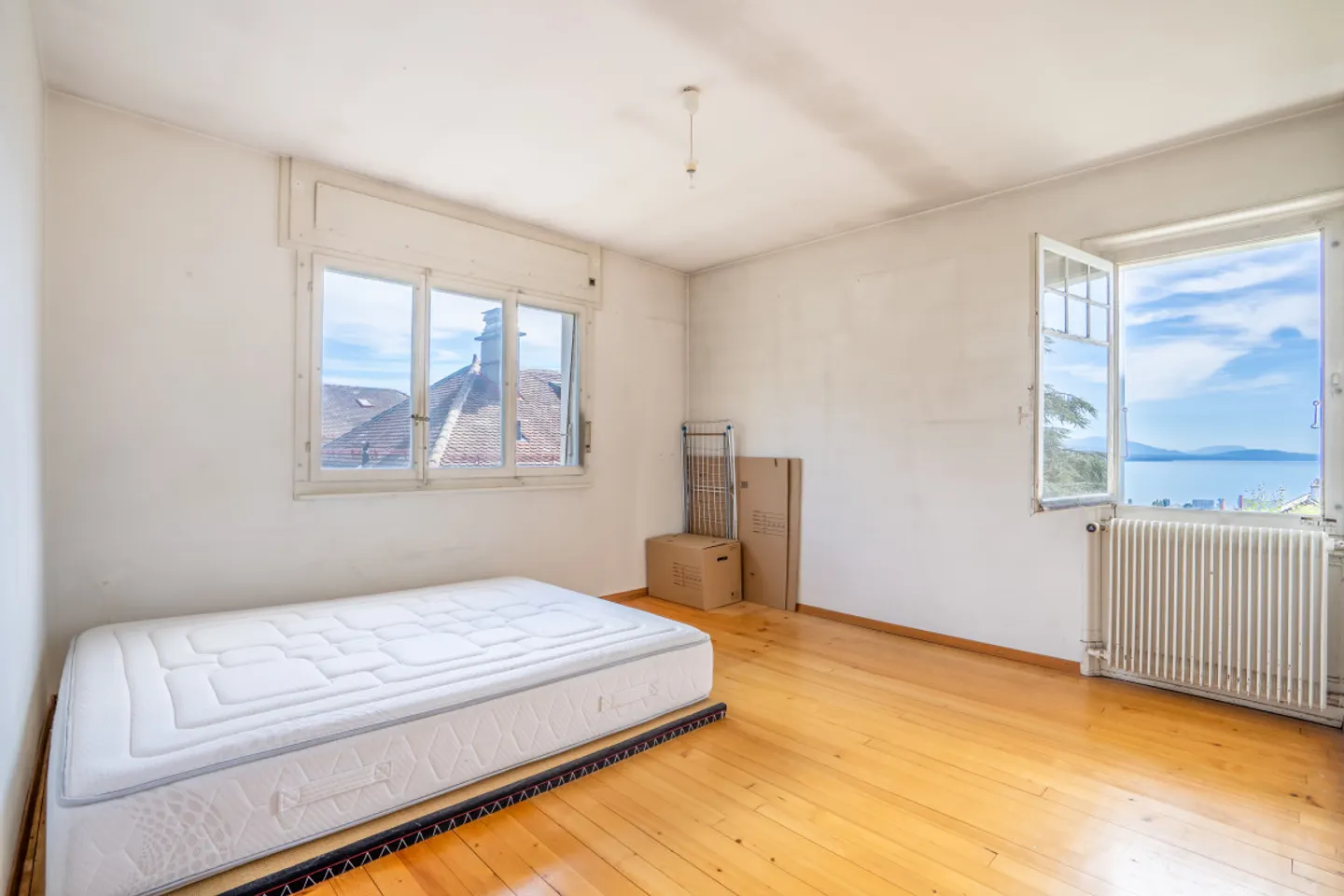 EXKLUSIV IN LAUSANNE - HAUS MIT 6 ZIMMERN, SEEBLICK & GARTEN - Foto 9 von 13