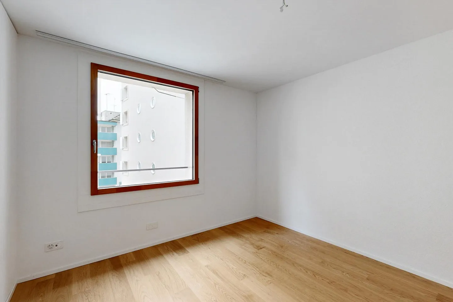 Stylish 3.5-Room Apartment - Photo 5 of 11