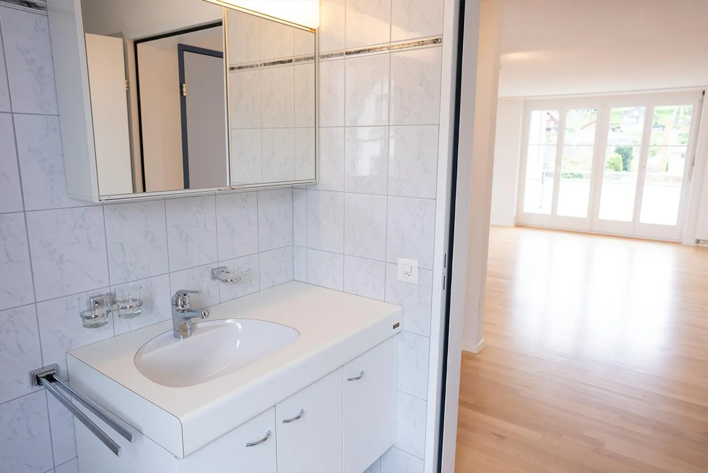 Belle appartement de 3 pièces dans un emplacement calme et central - Photo 7 sur 16