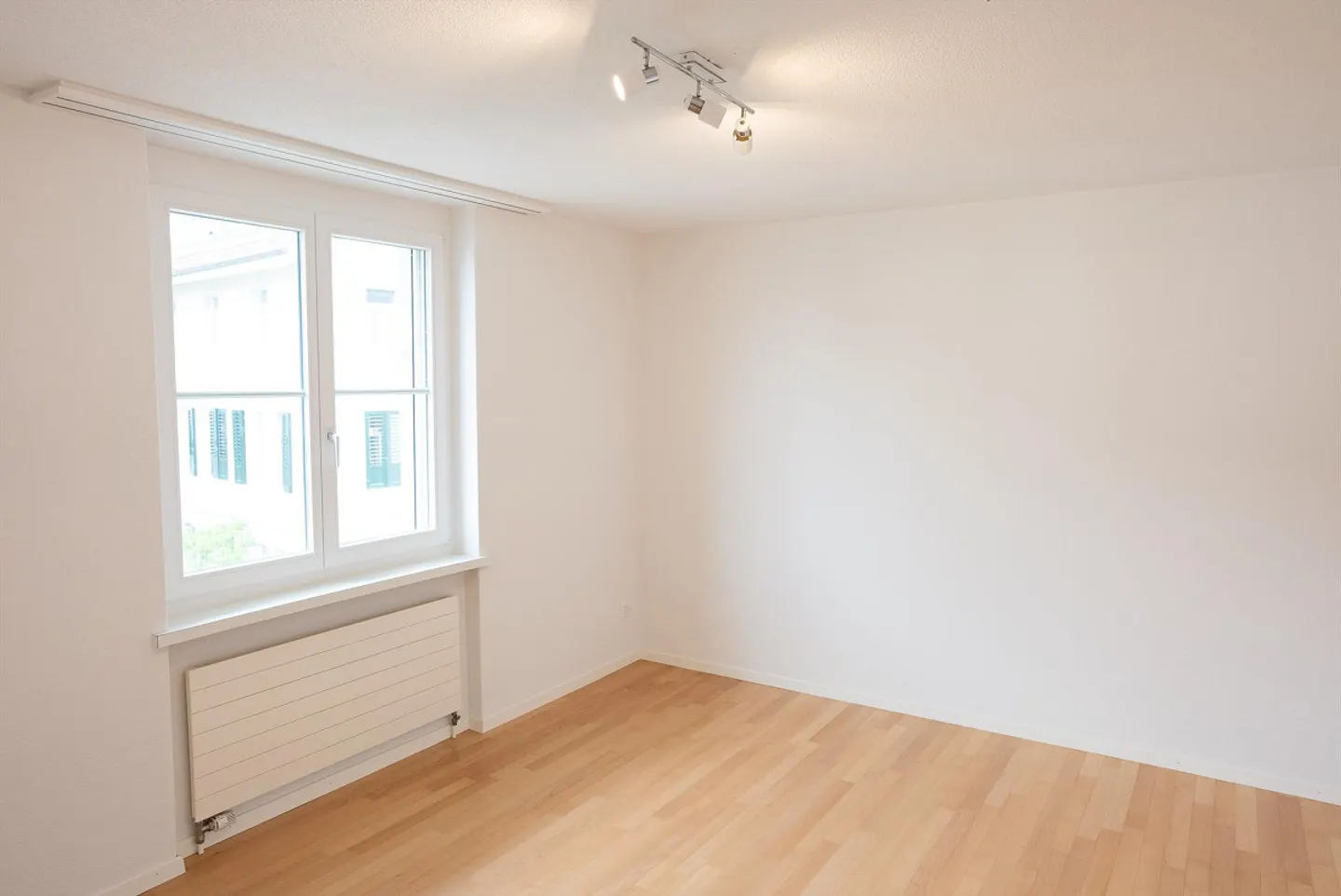 Belle appartement de 3 pièces dans un emplacement calme et central - Photo 10 sur 16