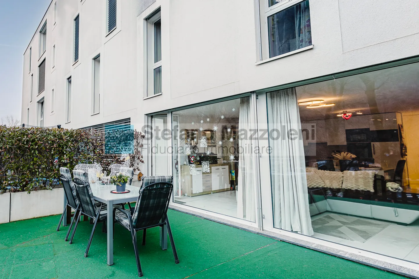 Modern Duplex Apartment in Lumino - Photo 14 of 14