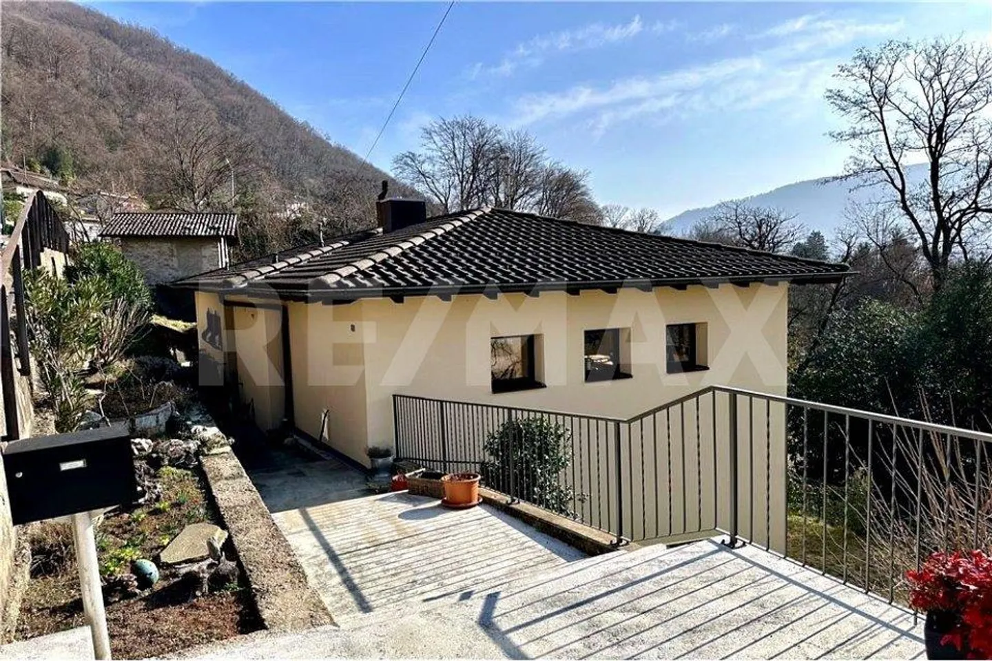 Bellissima casa con rustico e tantissimo verde per gli amanti della... - Foto 4 di 13