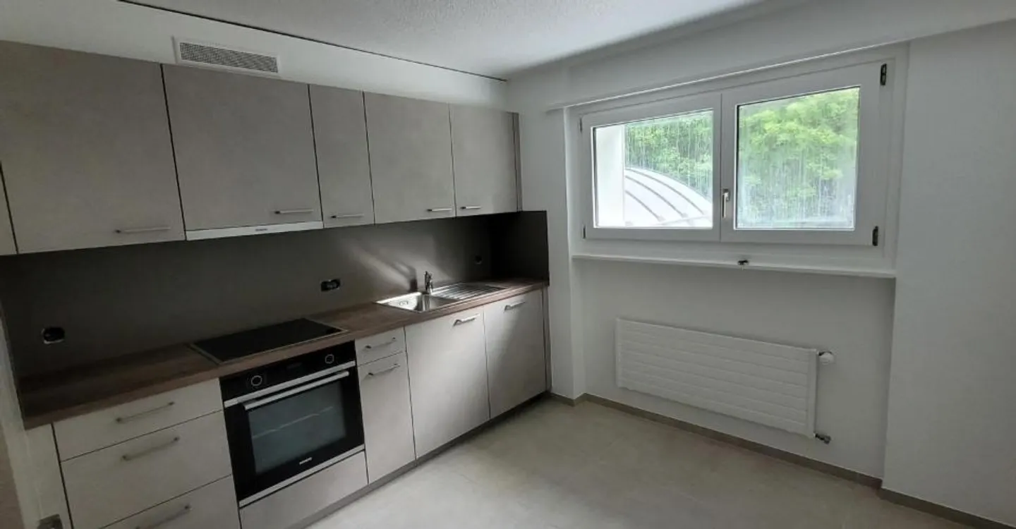 Kürzlich renovierte 3-Zimmer-Wohnung mit Balkon! - Foto 2 von 11