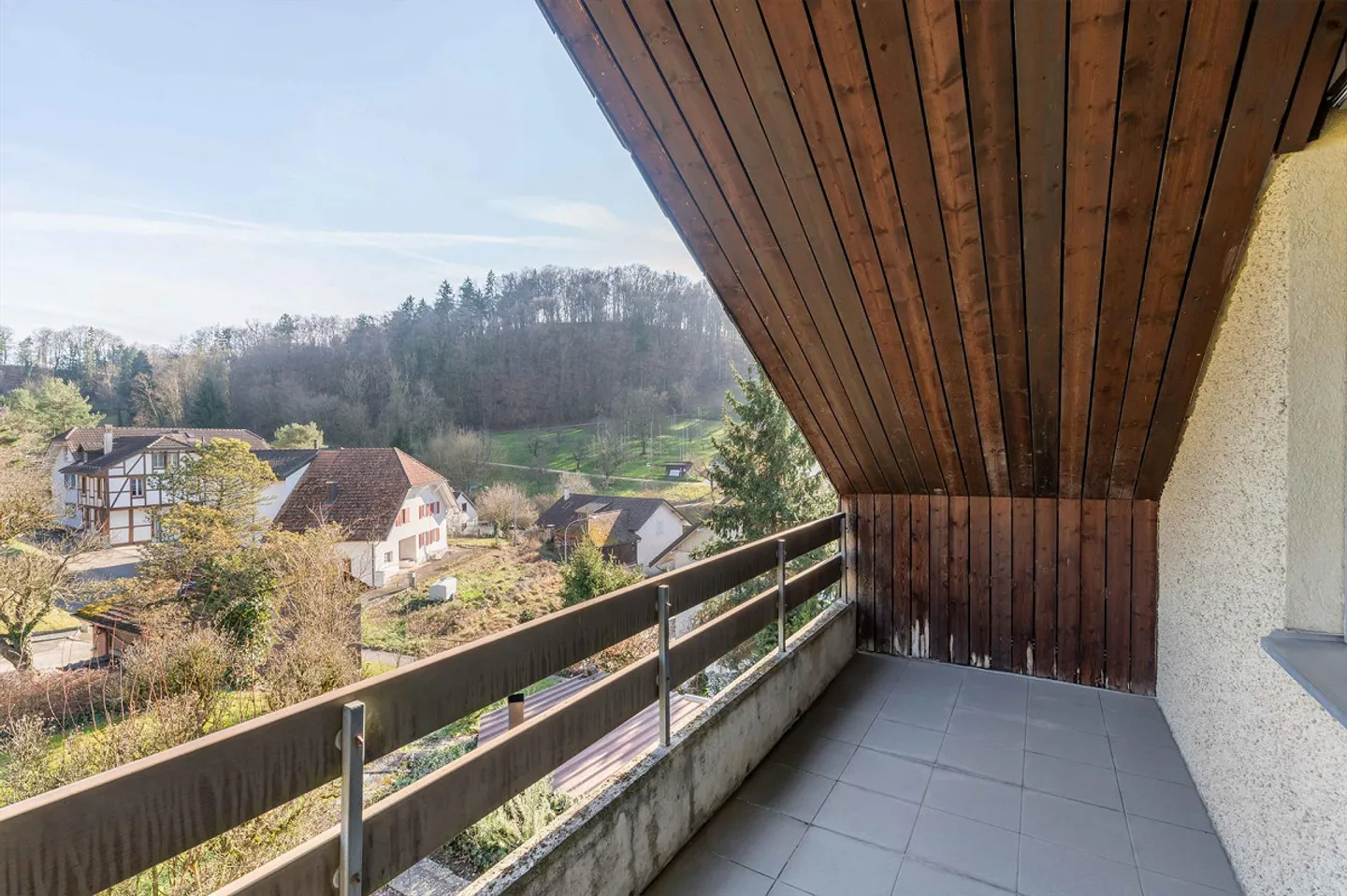 Jardin spacieux et appartement avec vue imprenable - Photo 10 sur 13