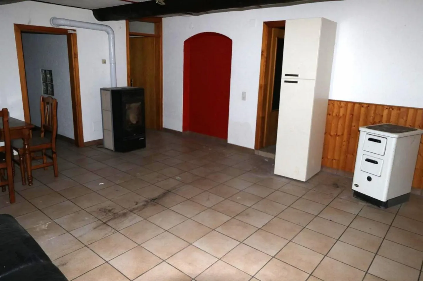 large 3 1/2 room apartment with garden - Photo 6 of 10