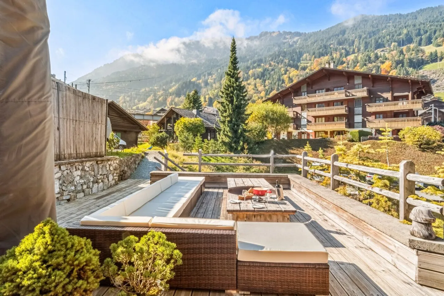 CHALET COCON - CENTRO DEL VILLAGGIO E TELECABINA - Foto 17 di 18