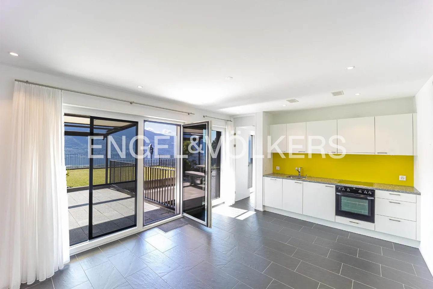2.5 Room Apartment with Dream Terrace and Pool (69) - Photo 3 of 9