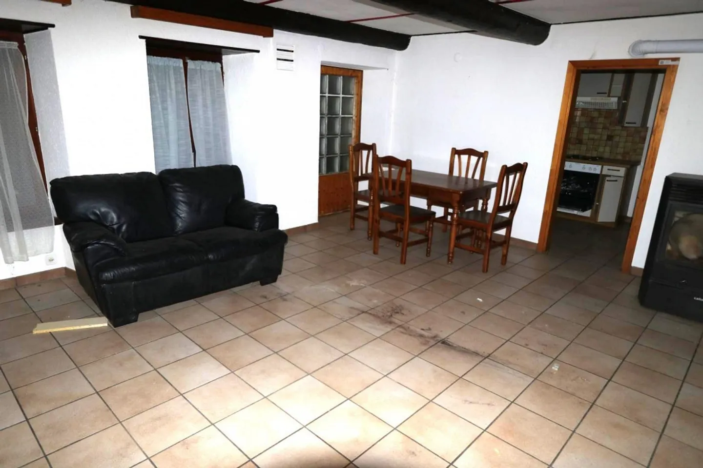 large 3 1/2 room apartment with garden - Photo 10 of 10