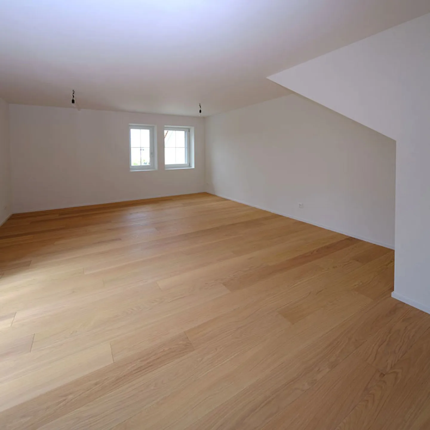 ZENTRAL UND GROSSZÜGIG MITTEN IN FÄLLANDEN - Foto 5 von 13